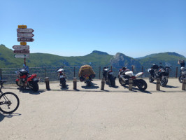 Le chalet du puy mary food