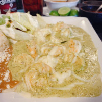 Hector's Mariscos food