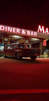 Max's Diner And outside