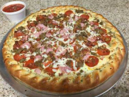 Mama's Pizza And Grill food