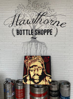 Hawthorne Bottle Shoppe food