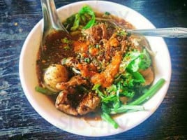 Wat Dong Moon Lek Noodle food