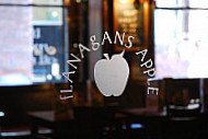 Flanagans Apple menu