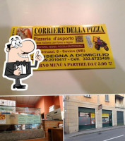 Corriere Della Pizza outside