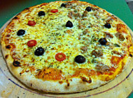 City Pizza food