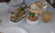 Las Argibay Villa Lia food