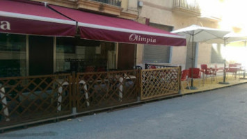 Cafeteria Olimpia outside