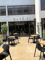 Cafeier Cafe inside