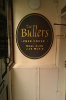 The Bullers Arms inside