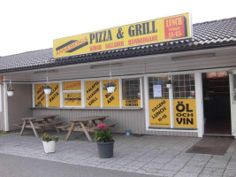 Annebergs Pizza Grill outside