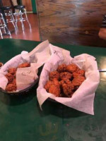 Wing Warehouse food