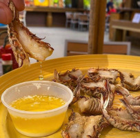 Grills Seafood Deck Tiki food