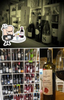 Santa Chiara Enoteca Wine Bistrot Typical Shop food