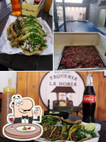 Taqueria La Noria food