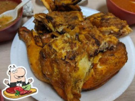 Pollos Asados Raúl food