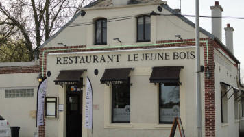 Restaurant Le Jeune Bois outside