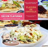 El Rincón De Las Tlayudas food