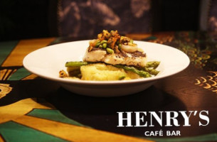 Henry's Cafe Piccadilly food