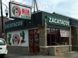 Zaca Tacos outside