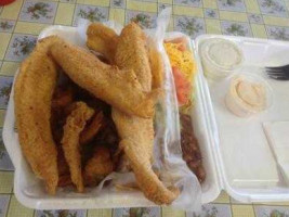 Captain La Fish And Chicken food