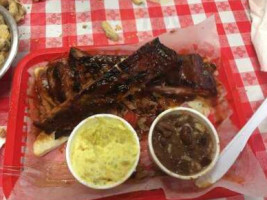 Papas Backyard Bbq Slidell food