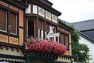 Volker Schragen Bäckerei ︎ Konditorei ︎ Café outside