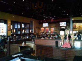 Bj's Brewhouse inside