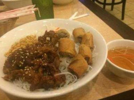 Phô-ever Vietnamese Cuisine food