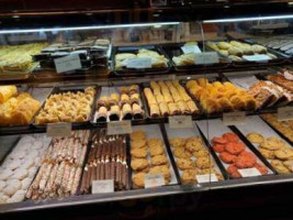 Astoria Pastry Shop food