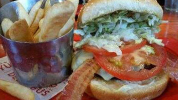 Red Robin Gourmet Burgers And Brews food