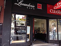 Lavanderia Cafe outside