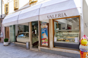 Valeria Ice Cream And Coffee food