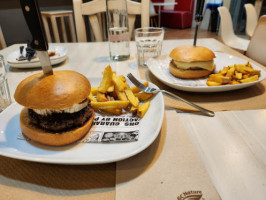 Oneburger Almoradi food