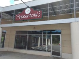 Peppertoni's Pizza inside