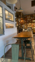 Cafe El Murallon inside