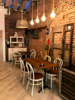 Paisano Café inside