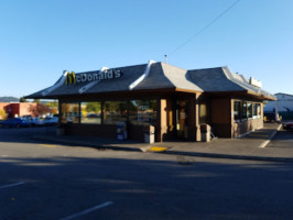 Mcdonald's outside