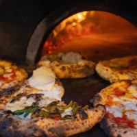 Pizzeria Oliva Da Concettina Ai 3 Santi food