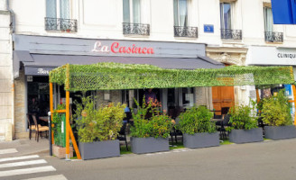 La Casinca outside