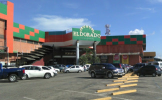 C.c. El Dorado outside