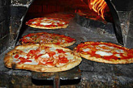 Pizzeria Vesuvio food