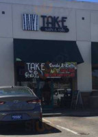 Tak-e Sushi Rolls outside