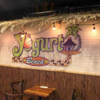 Yogurt Beach inside