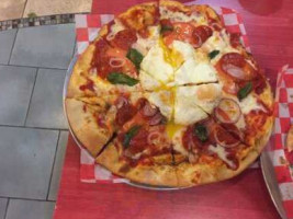 Genova Pizzeria food