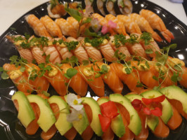 Kaiseki Sushi food