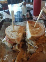 Primanti Bros. Restaurant And Bar Novi food