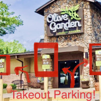 Olive Garden Cary outside