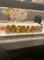 Sushi Tomo food