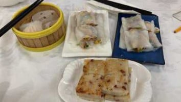 Tang Gong Seafood food