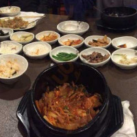 Sisters Korean Resturant food